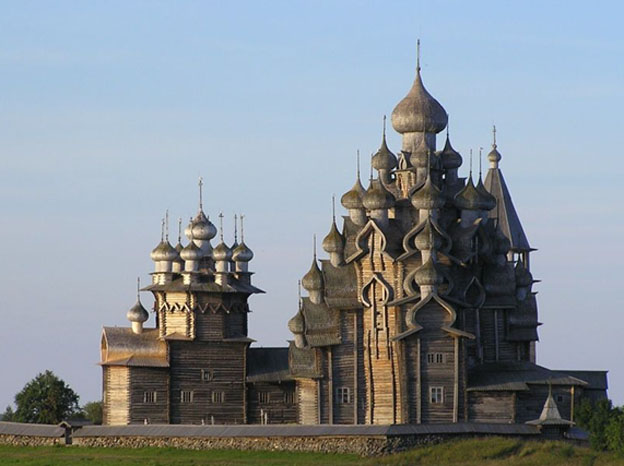 cultura da Rússia - o Museu-Reserva Histórico-Arquitetônico e Etnográfico Estatal Kizhi