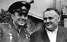 Yuri Gagarin e construtor da primeira nave espacial soviética S.P. Korolev