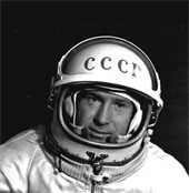astronauta soviético Aleksei Leonov