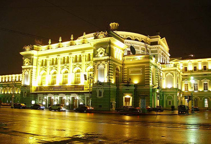 cultura da Rússia - o teatro Mariinski em São Petersburgo