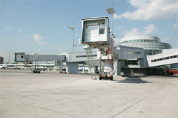 aeródromo do aeroporto internacional vnukovo em moscou - rússia